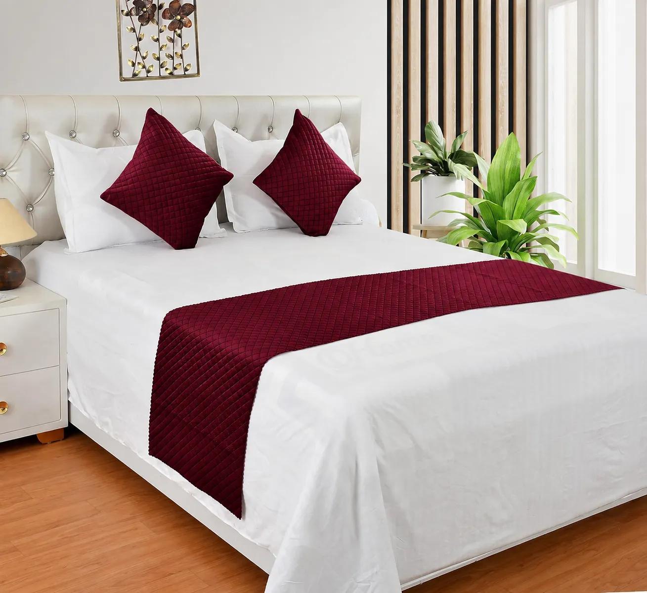 KIB 200 TC Quilting Velvet Bed Runner Maroon Set with 2 Cushion Covers